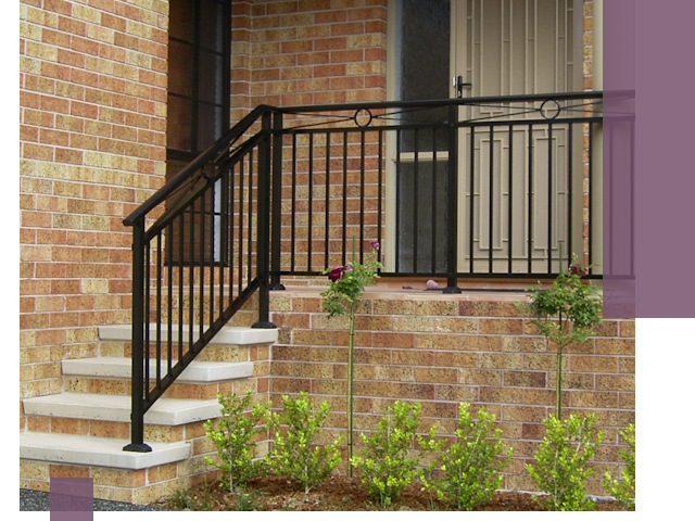 Уличные перила из металла под ключ в Городце