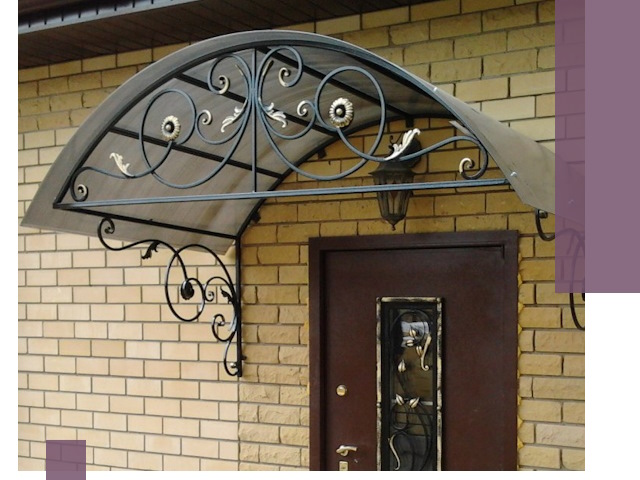 Изготовление козырьков из металла под ключ в Городце