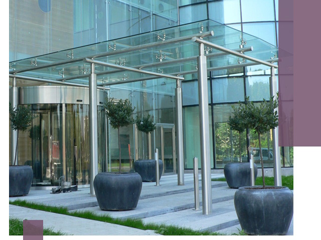 Навесы из стекла на заказ в Городце — монтаж и установка